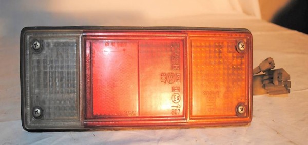  Original Mazda Bongo Rückleuchte rechts