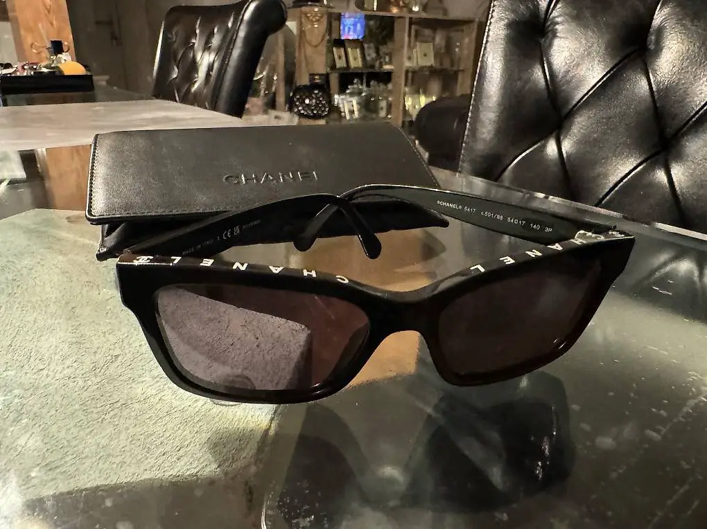 Chanel Damenbrille / Neu