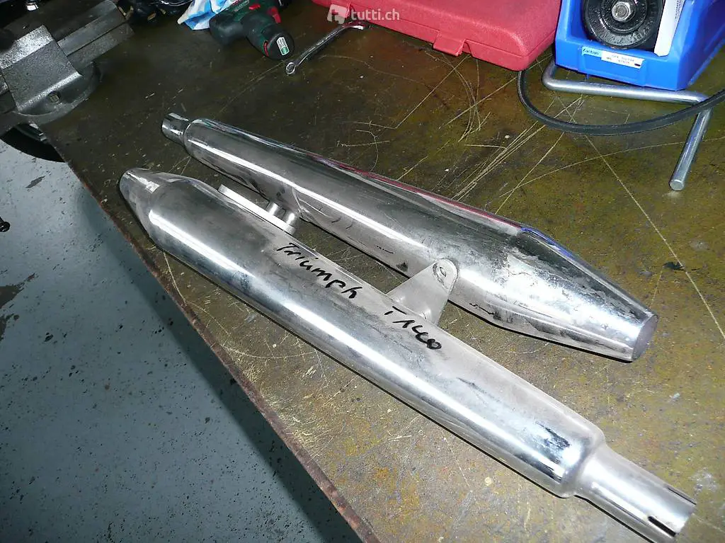 Triumph T 140 Auspufftöpfe