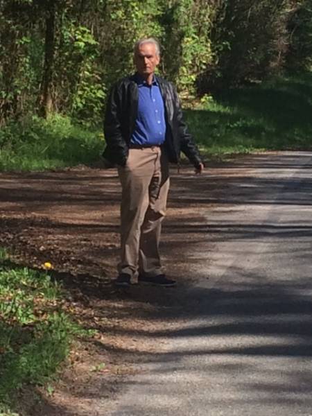 Cherche femme svelte pétillante