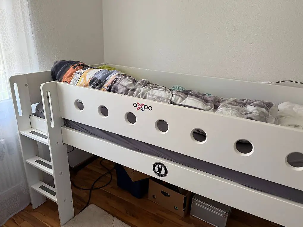 Kinderbett Flexa gratis abzugeben