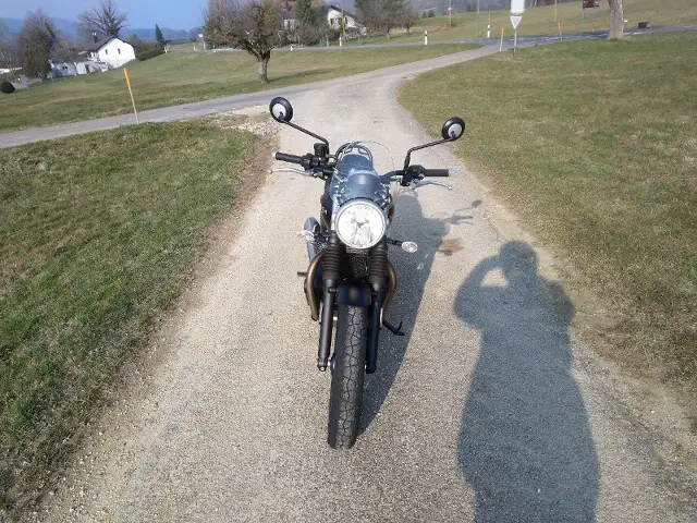 triumph street twin 900