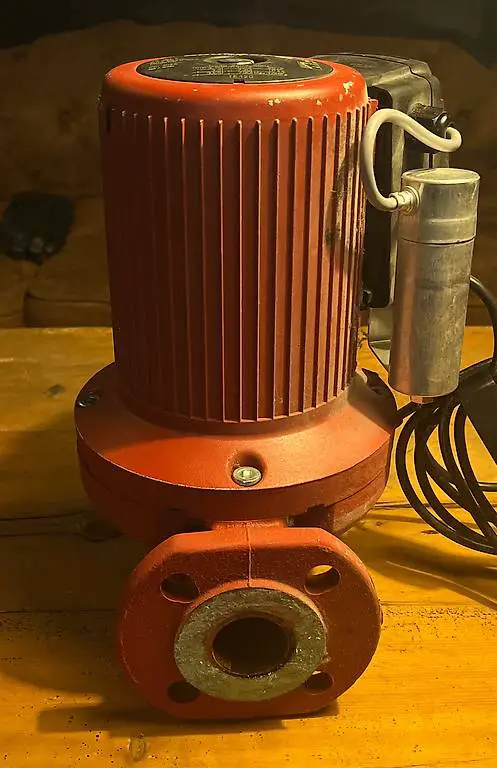 Grundfos Umwälzpumpe 40-180