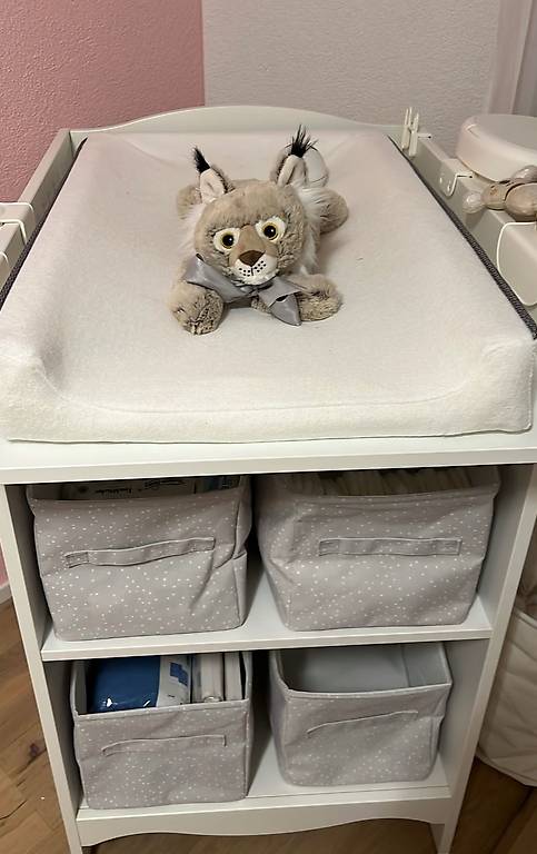 Wickelkommode mit Zubehör