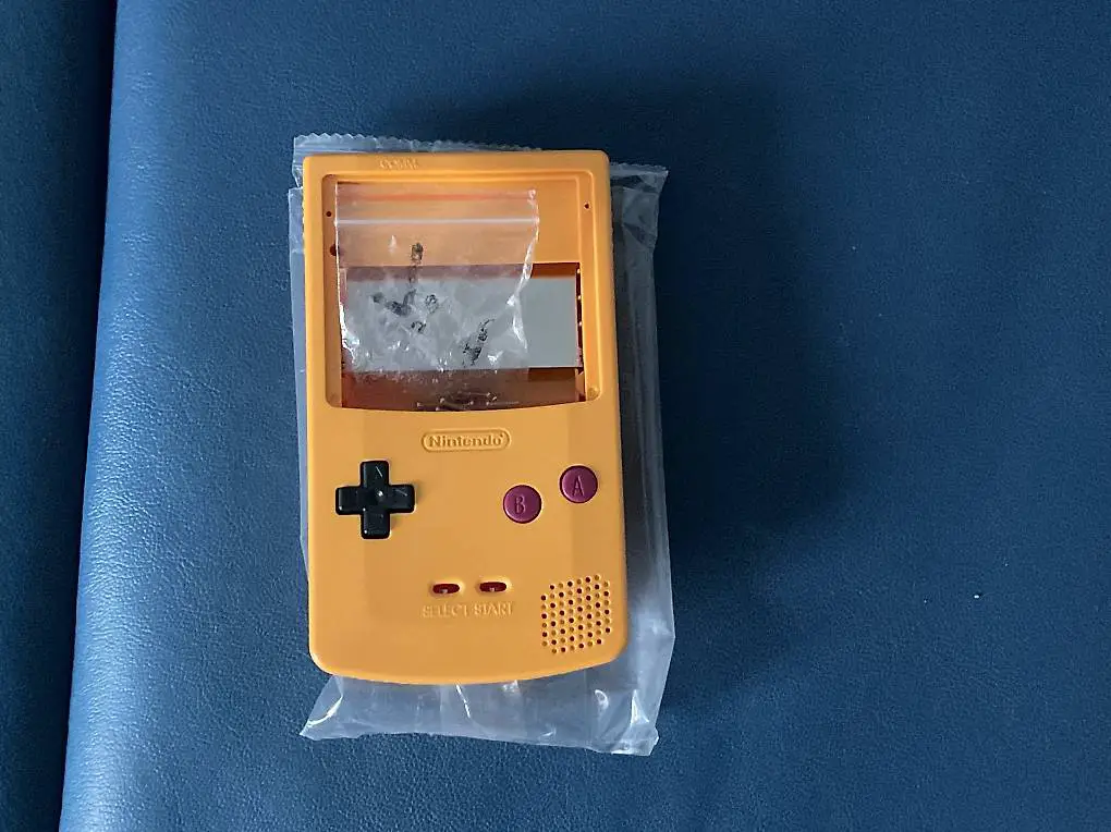 GBC Shell mit Ersatzteile Set