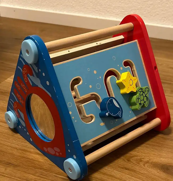 Motorisches Lernspieözeug aus Holz