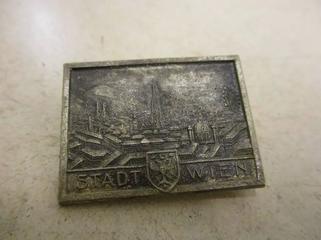 Ansteck-Nadel Pin Stadt Wien Österreich vermutlich 30er/50er