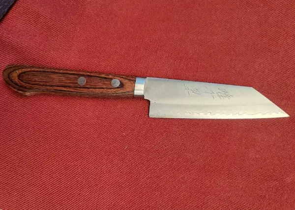 jap. Petty Hocho mit 10cm lange rostfr. San Mai Klinge