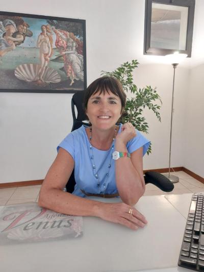 Treviso Simona 54 anni senza figli