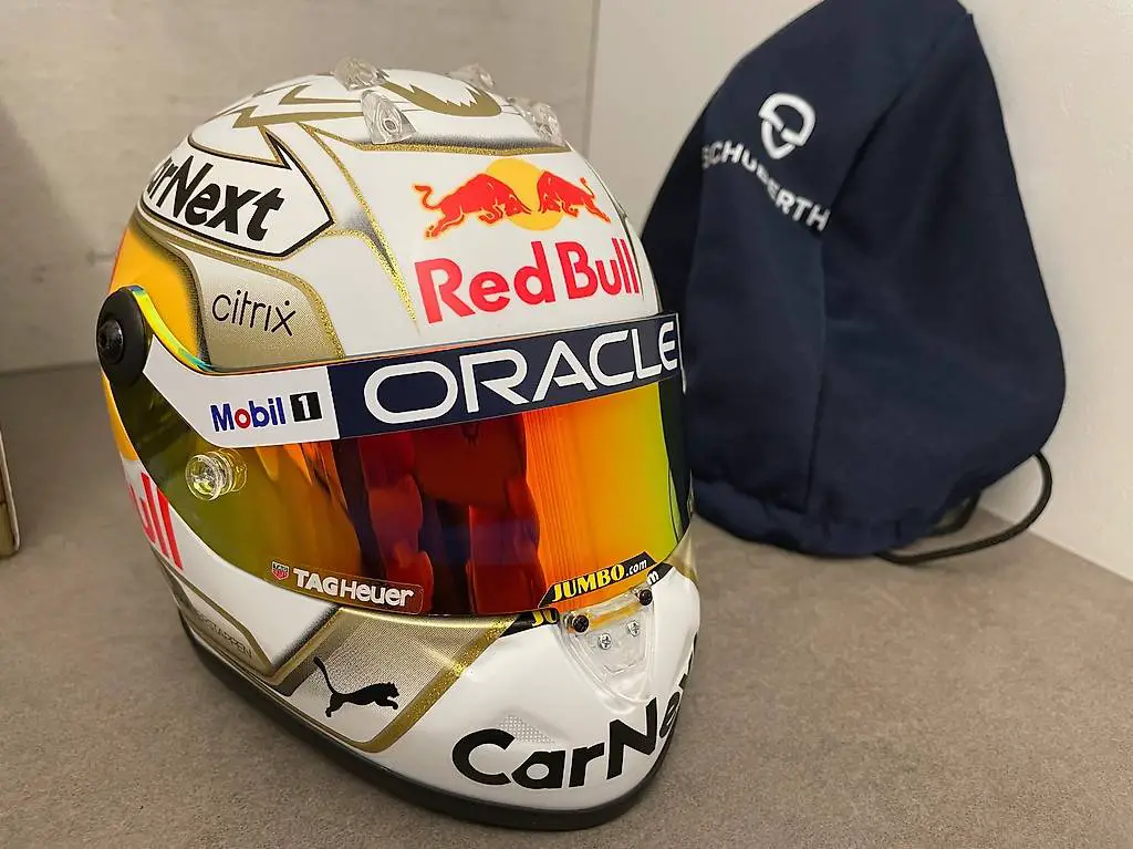 Max Verstappen - 1:2 Massstab Helm Formel 1