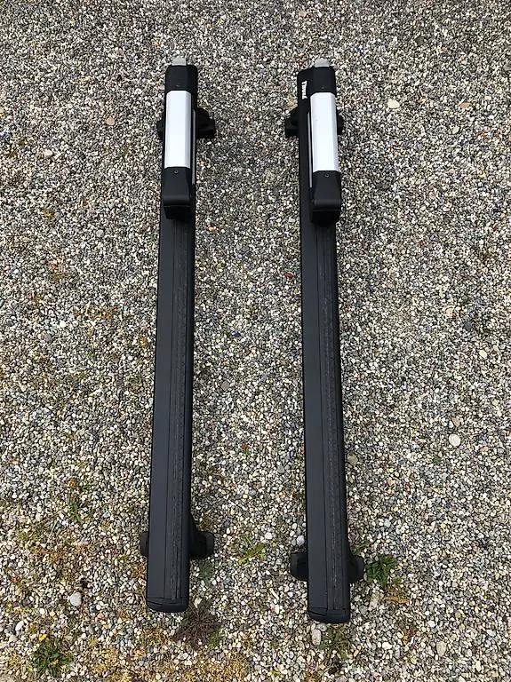 Dachträger Thule mit EVO WingBar + Skiträger