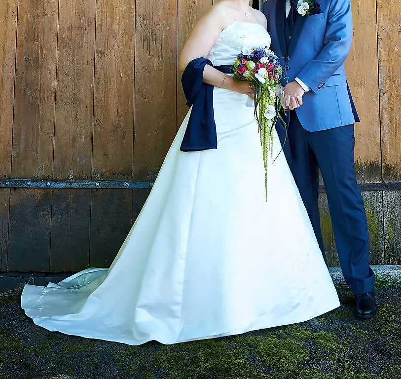 Brautkleid