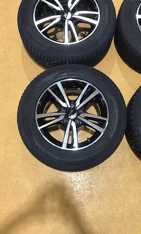 Ruote invernali in lega T-Line Toyota C-HR 215/65/16