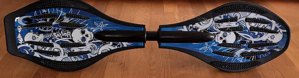 Waveboard Street Surfing