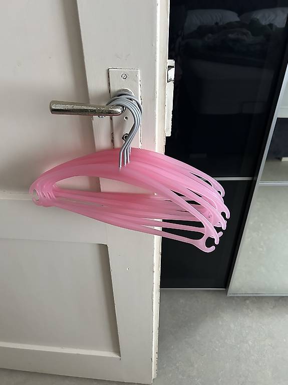 Kleiderbügel für Baby und Kleinkinder