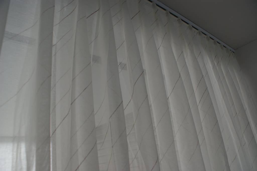 Wunderschöner Vorhang, Farbe Hell Beige siehe Bilder