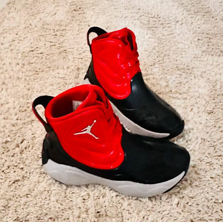Jordan Drip 23 Gr. 31 (2x)