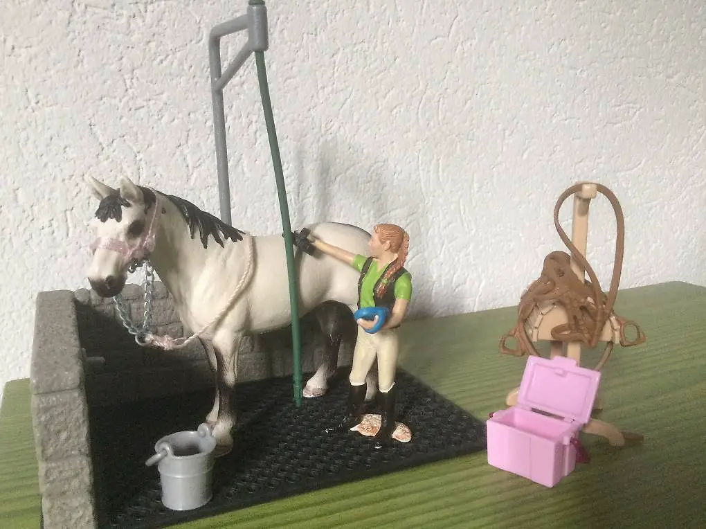 Schleich Pferdewaschanlage