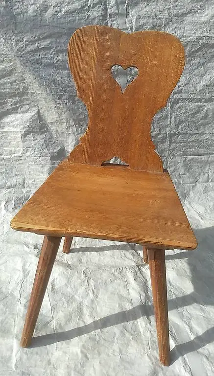 Stabelle aus Lärchenholz