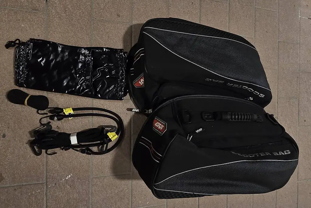 givi scooter bag