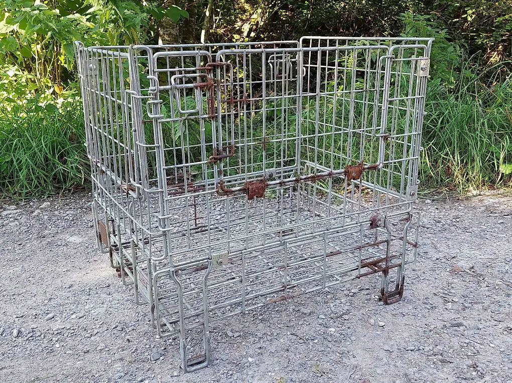 Faltbare Gitterbox-Palette mit Klappe