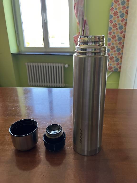 Edelstahl-Thermoskanne mit Becher 1 L (32 cm)