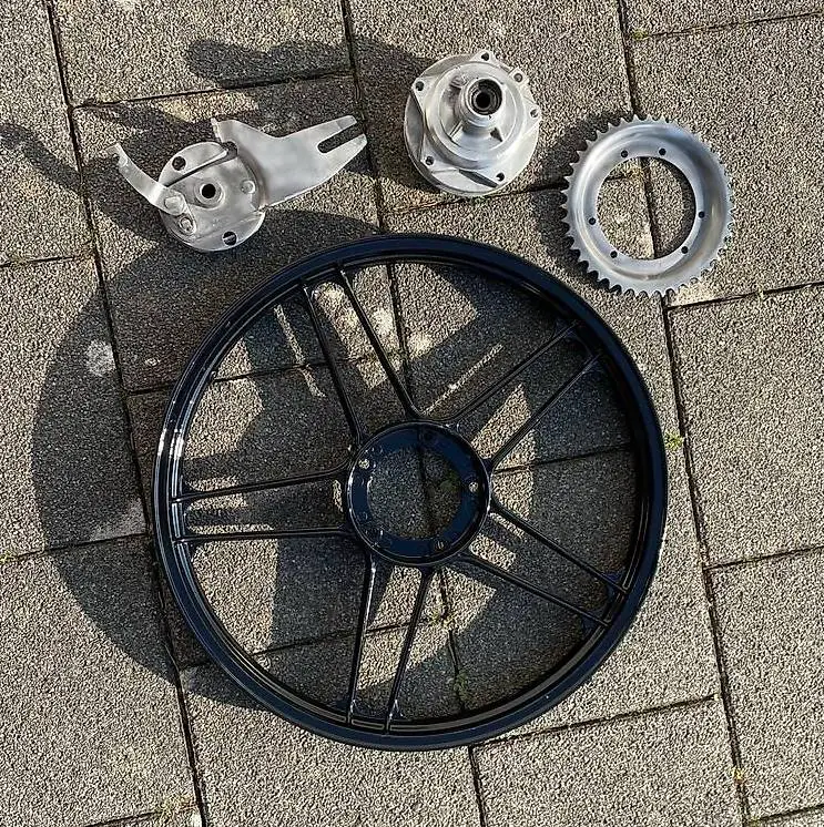 Puch Maxi Felge 17" ink. Bremsplatte, Radnabe, Zahnkranz