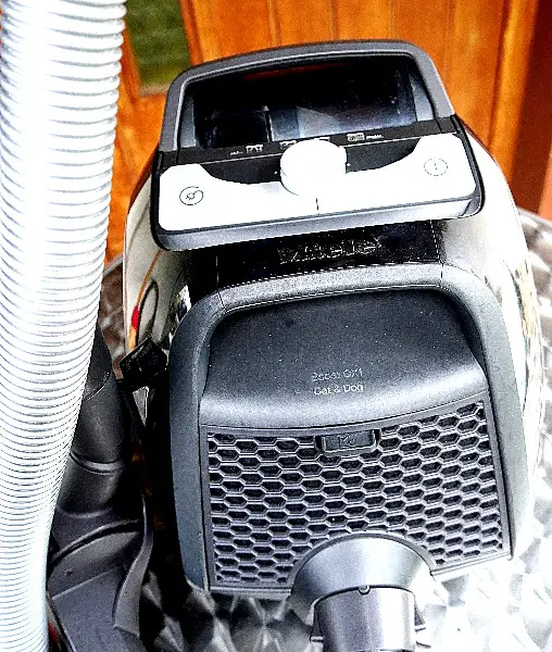 Miele Boost CX1 Beutelloser Staubsauger