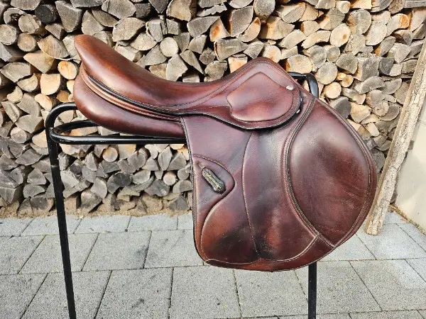 Amerigo DJ Pinerolo Springsattel JDJAP 18 Zoll