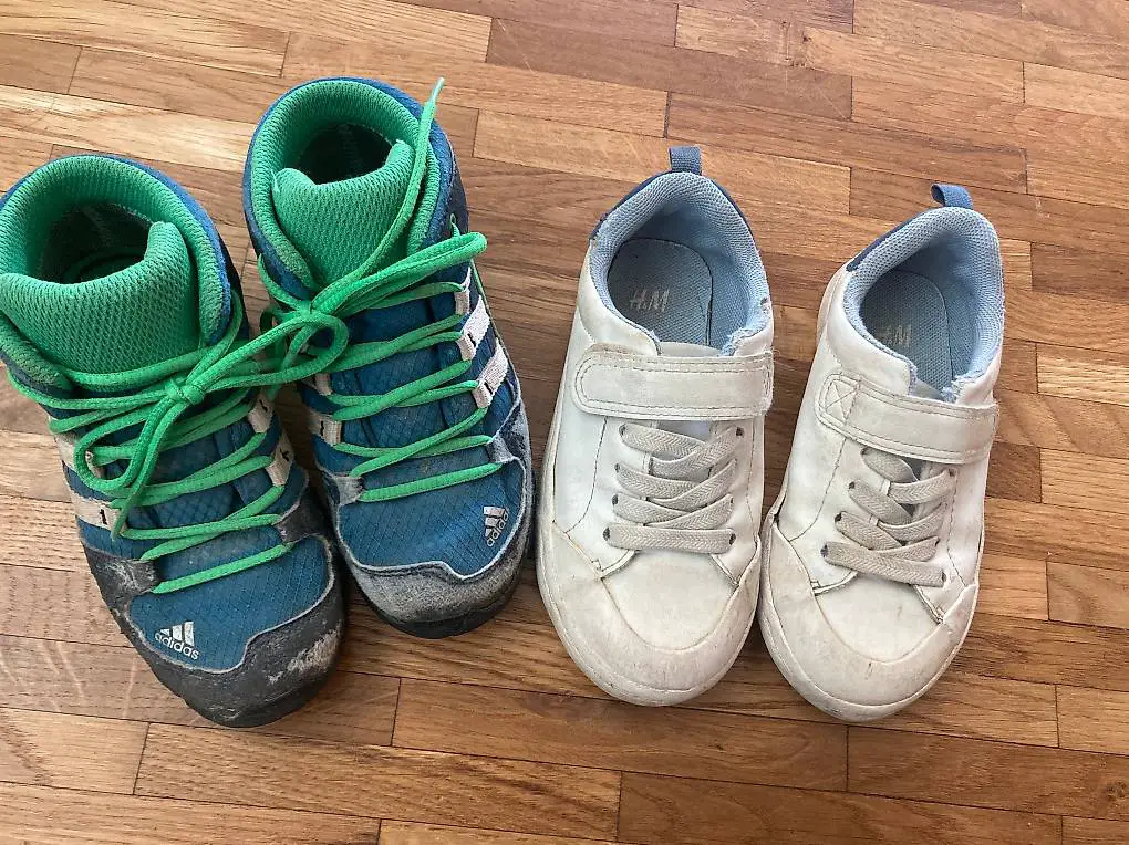 Adidas Terrex und Sneakers/Schuhe Gr. 26