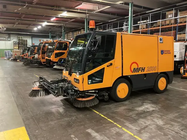 AEBI, MFH 2500, Kehrmaschinen