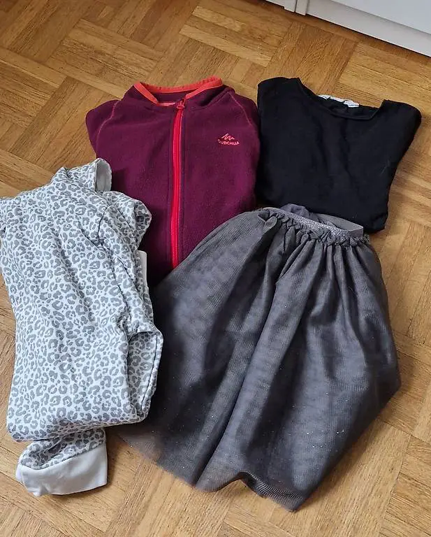 4teiliges Set Gr.122/128 Mädchen