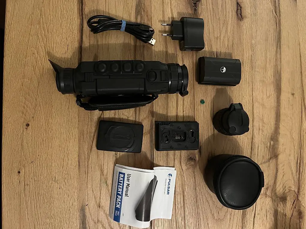 Pulsar Helion XP38 Wärmebildkamera & zusätzliches Objektiv