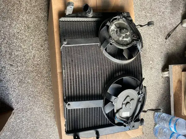 Yamaha YZF 1000 Thunderace Wasserkühler