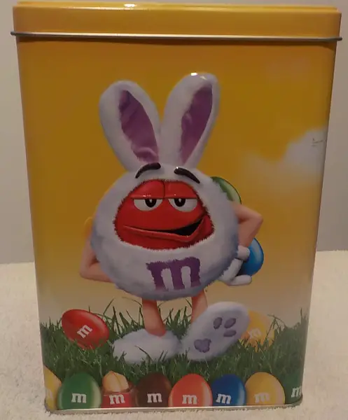 Variante 2 Osterhase Blechdose M&M
