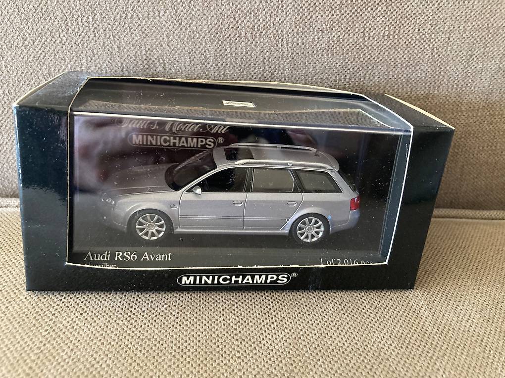 AKTIONAudi RS6 Avant Avussilber 1:43 Minichamps NEU
