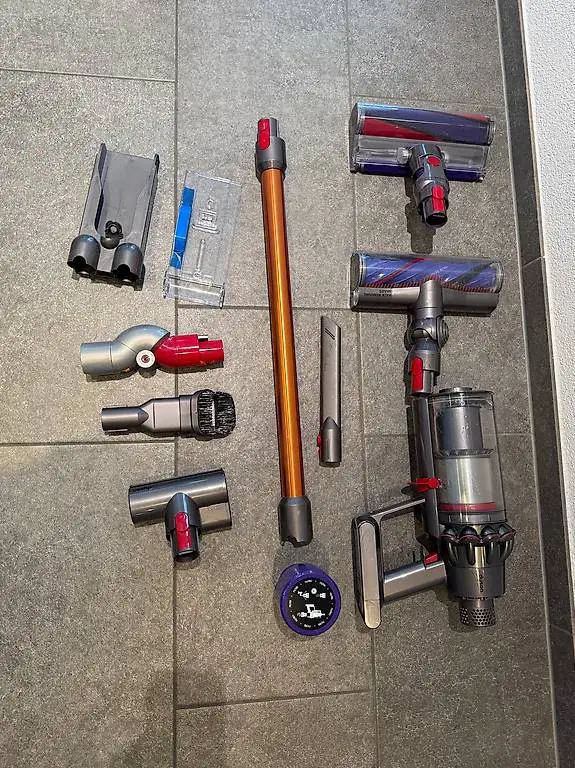 Dyson V10 Absolute Set Staubsauger