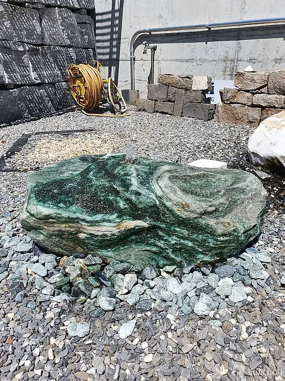  Wasserspiel smaragdgrün