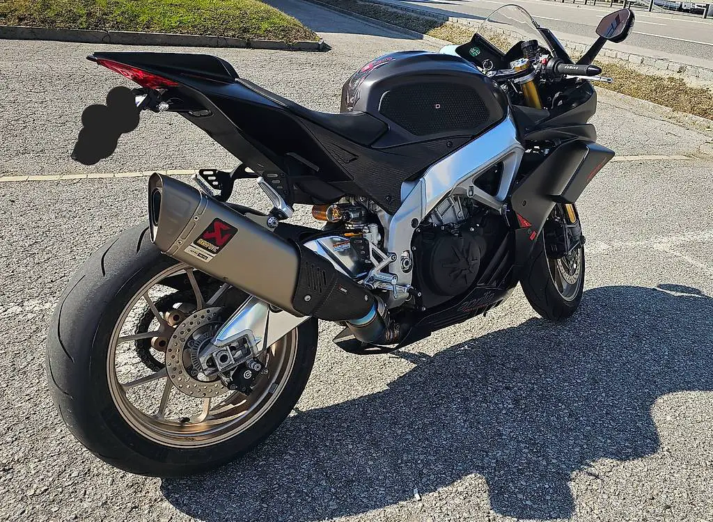 aprilia rsv4 1100 factory - no pista/ no track