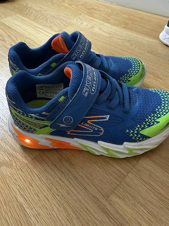 Skechers Flex-Glow Grösse 30 / Turnschuhe