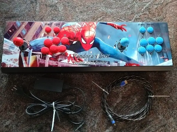 Pandora"s Box Neuwertig - Spiderman Design