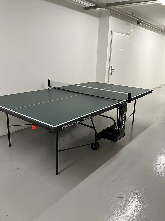 Tischtenistisch/ Ping Pong donic indoor roller 600