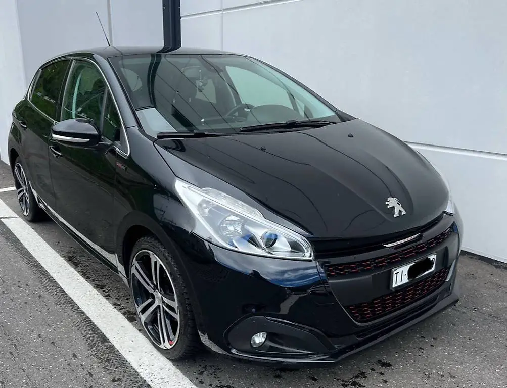peugeot 208 1.2e stt gt line