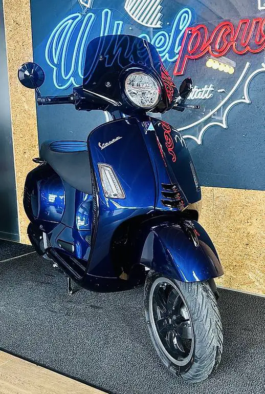 Vespa GTS 125 Super mit Umbau 1780km