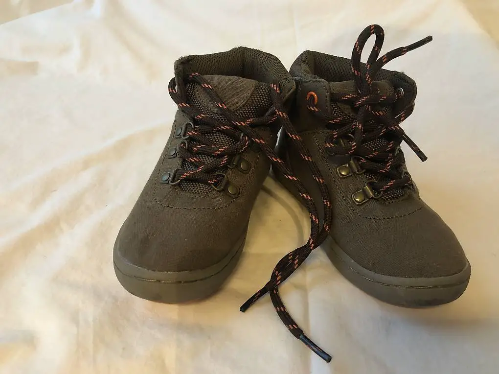 Süsse Oshkosh Schnürstiefel für Kinder, Gr.10