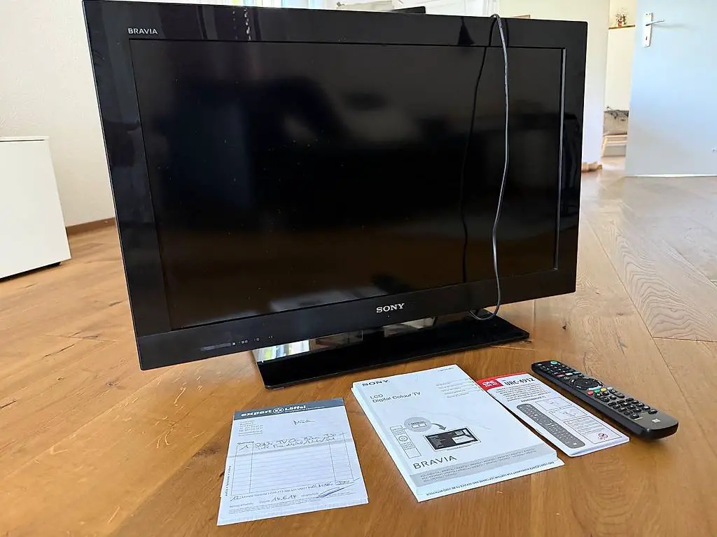 Fernseher Sony Bravia inkl. Fernbedienung