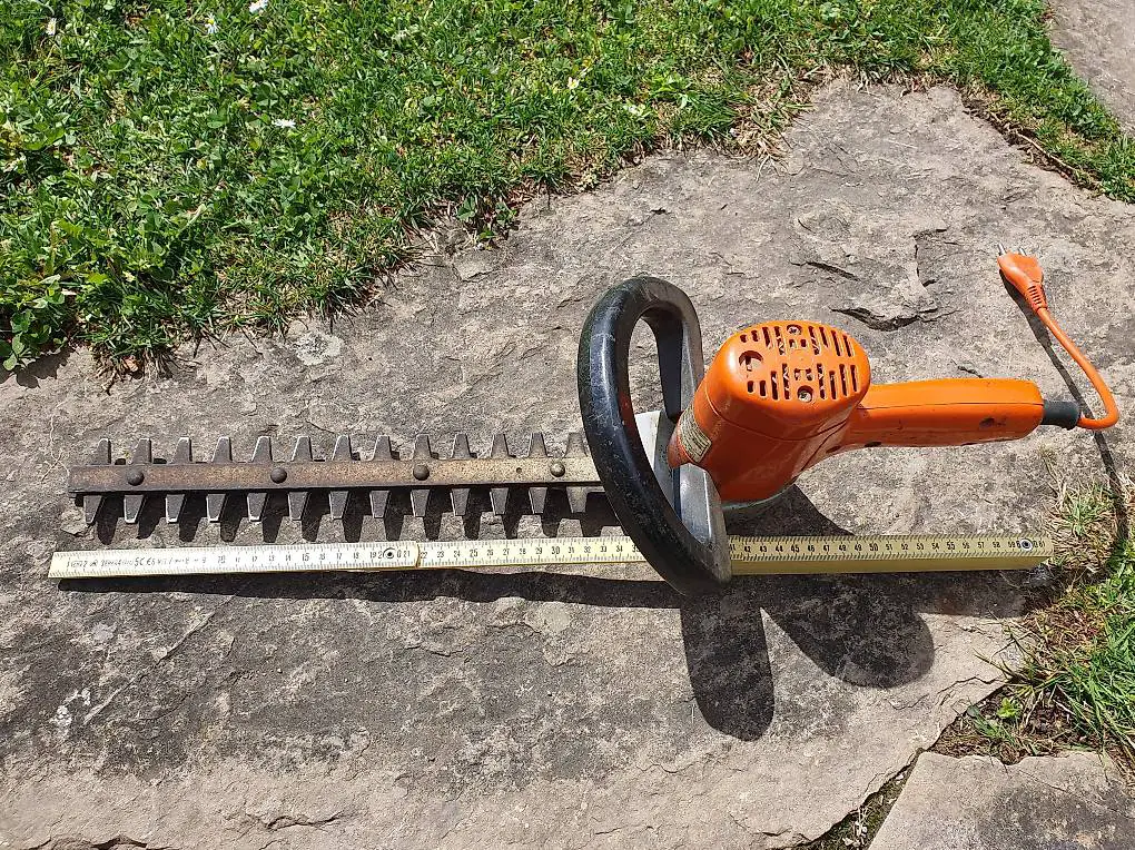 Heckenschere gratis abzugeben