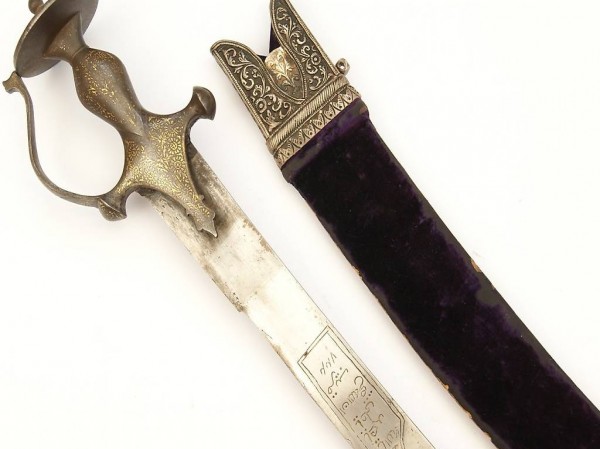  Antiker indischer Säbel, Scheide mit Silbergarnitur - Tulwar