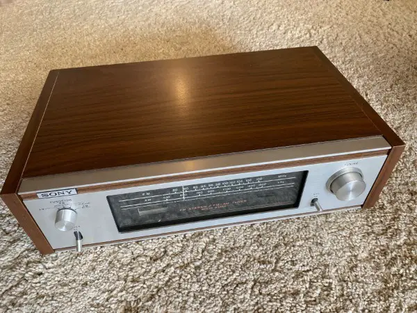 TUNER - OLDY Sony Modell: ST-5600 L Ausführung mit LW