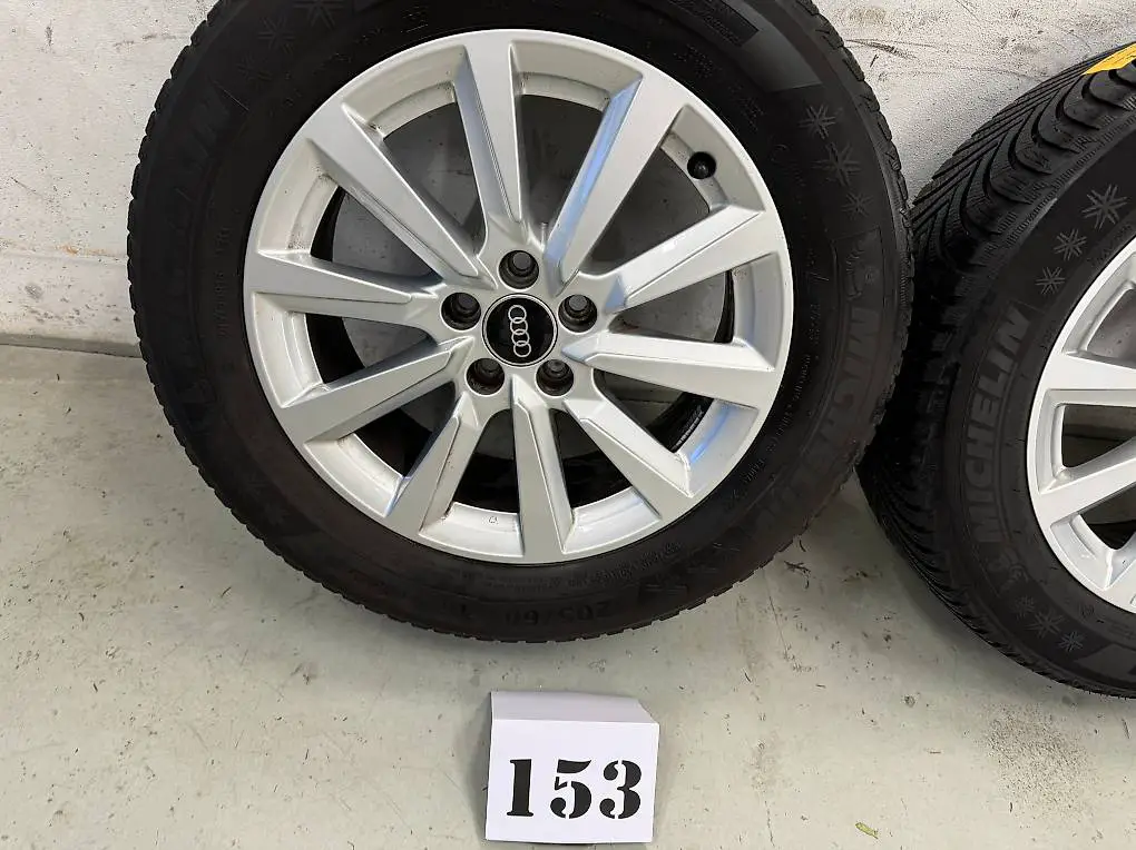 orig. Audi A1 Alufelgen Räder Winterreifen Kompletträder 16"